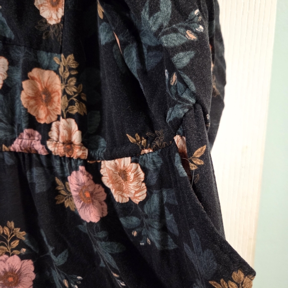 Torrid Black Floral Challis Zip Dress With Drawstring Waist- Size 3x - Picture 5 of 11